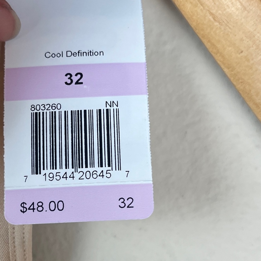 WACOAL Beige 32 Band Cool Definition Seamless Shape Bralette Bra XS NWT Comfort - Picture 5 of 7